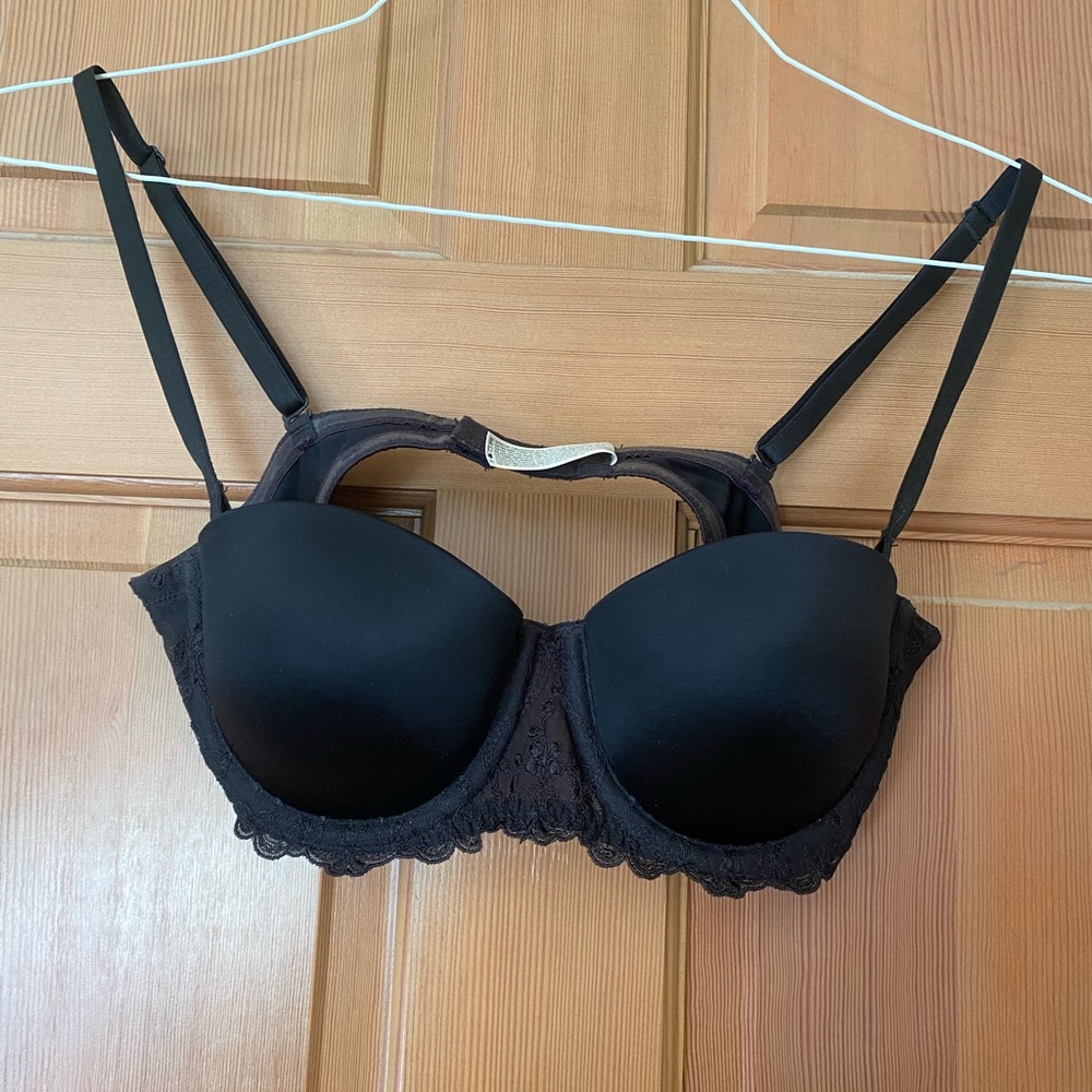 Black adjustable bra